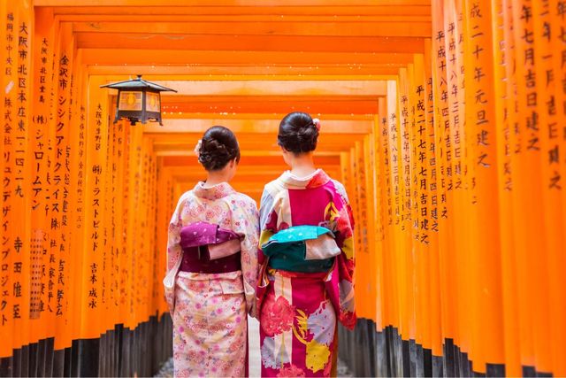 Fushimi Inari Taisha-schrijn in Kyoto.jpg
